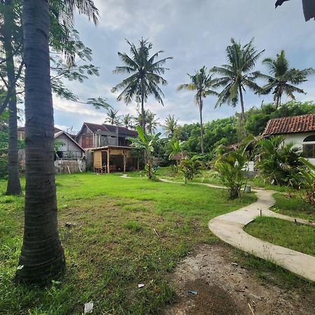 Kayu Cottage غيلي تراوانغان المظهر الخارجي الصورة