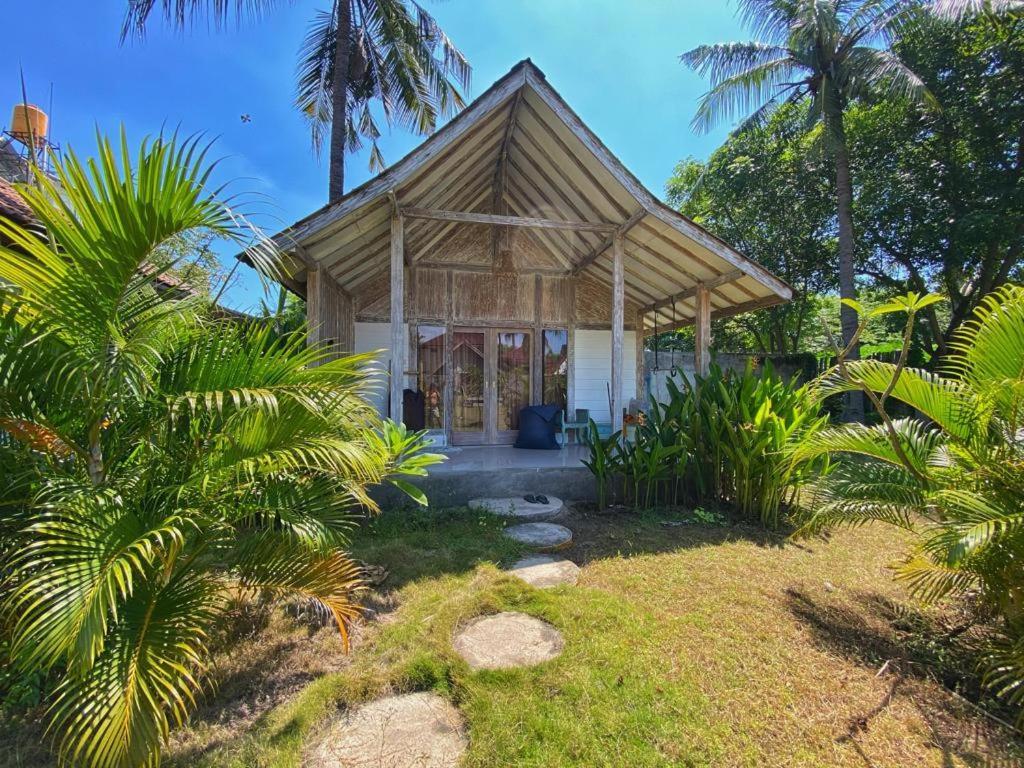 Kayu Cottage غيلي تراوانغان المظهر الخارجي الصورة