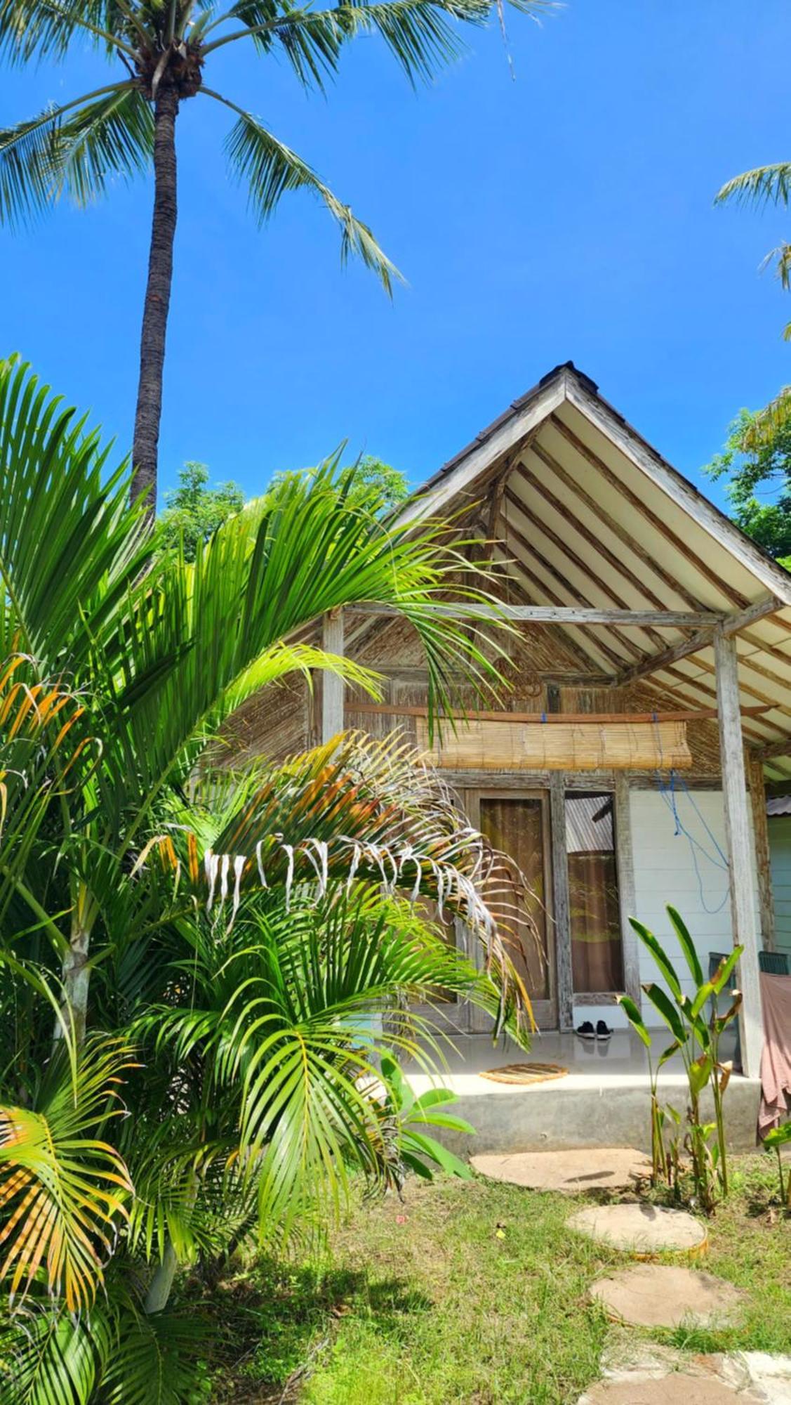 Kayu Cottage غيلي تراوانغان الغرفة الصورة