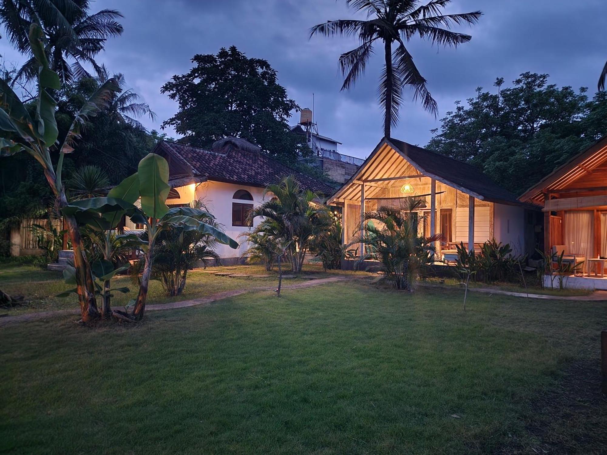 Kayu Cottage غيلي تراوانغان المظهر الخارجي الصورة